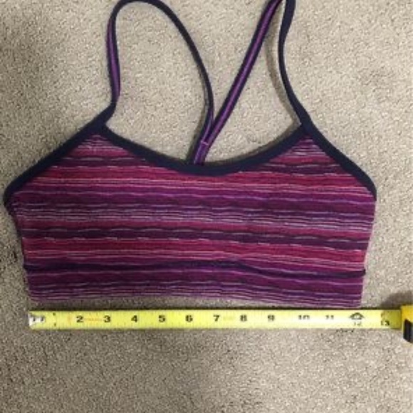 Lululemon sports bra - Picture 3 of 3